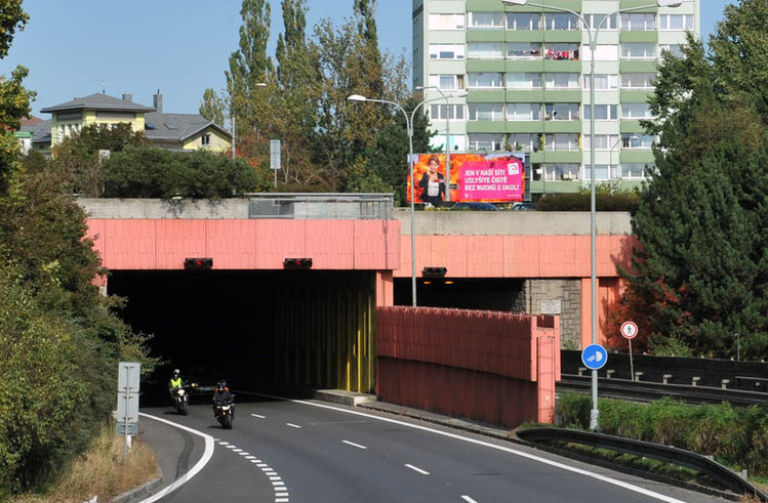 Dopravu na průtahu Libercem přibrzdí údržba tunelu  